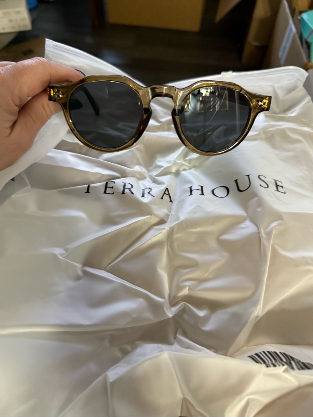 Terra House Tortoise Round Sunglasses - Brown Frame, Black Lenses